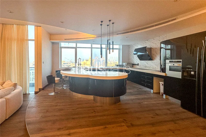 Penthouse | Dual View | Negotiable on Price63175714538370113