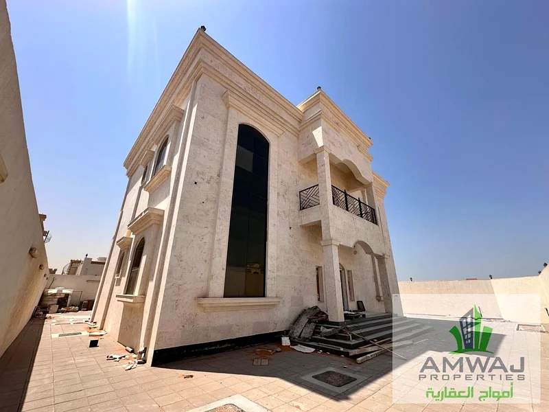 6 غرف نوم رئيسية | مع غرفة خادمة63813742550531112