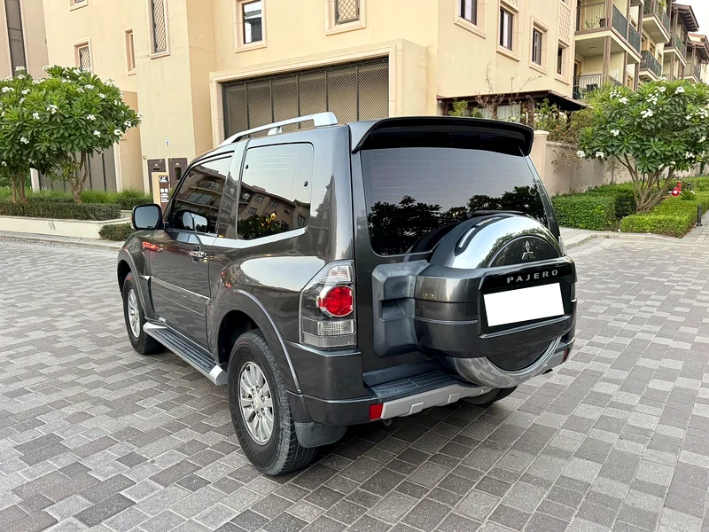 GULF SPECS 2011 MITSUBISHI PAJERO 2 DOOR 3.5LITRE V6 GLS63153228383489111