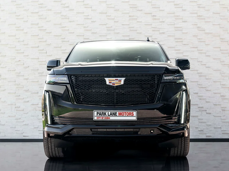 BRAND NEW CADILLAC ESCALADE ESV PLATINUM • DELIVERY KM’S • UNDER WARRANTY AND SERVICE PLAN63176619875075111
