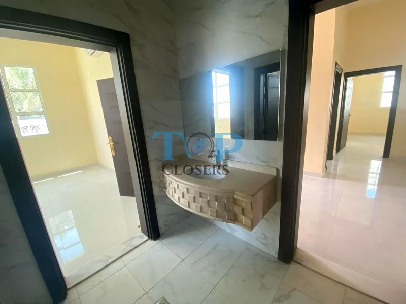 قريب من مطار العين | قريب من مخرج أبوظبي63306681000321113