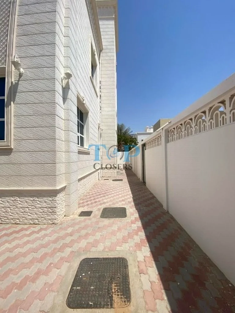 قريب من مطار العين | قريب من مخرج أبوظبي63306681000321111