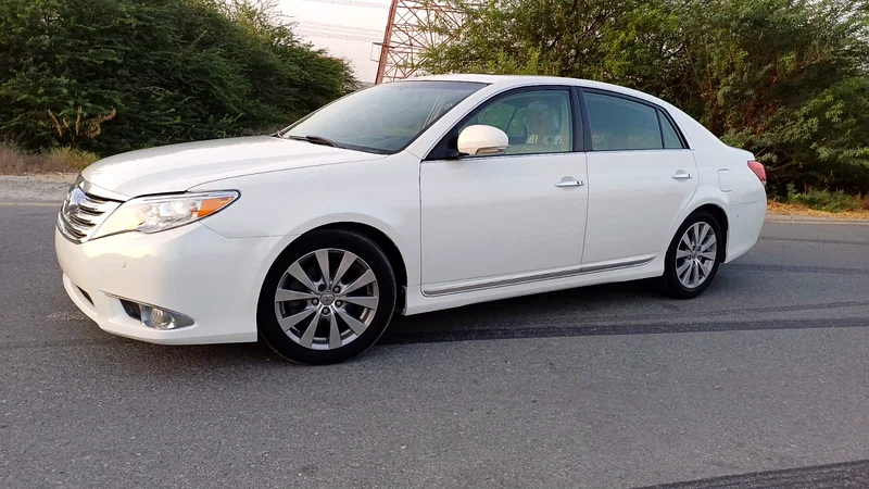 TOYOTA AVALON 2011 GCC SPACE LIMITED WITH SUNROOF LEATHER SITES CROSS CONTROL VERY CLEAN CAR63147207509763114