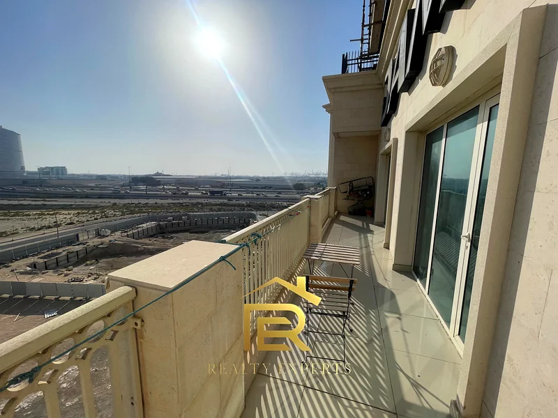 دوبلكس من 4 غرف نوم | مفروش بالكامل | جاهز للانتقال63725914179457113