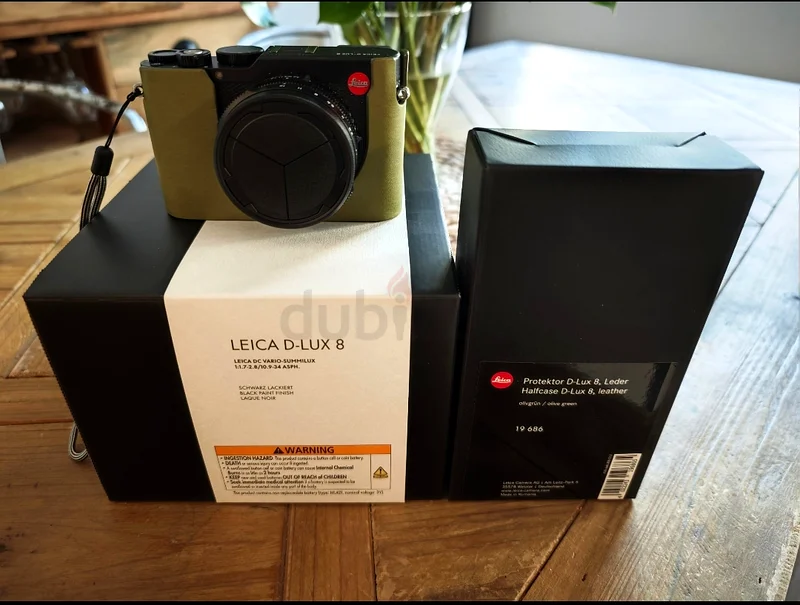 Leica D-Lux 8 - 6 Months Old - Perfect Condition - Warranty  Accessories63171315435905111