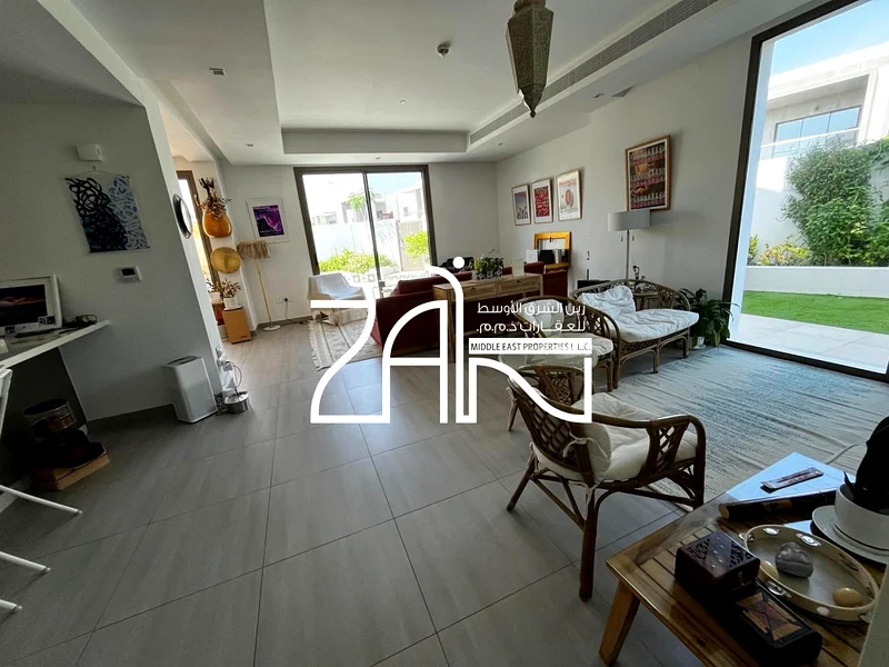 وحدة زاوية من غرف نوم 3BR بصف واحد وتتميز بأكبر قطعة أرض63173496623747111