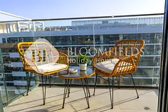 Urban Chic Studio | Downtown Life | No Commission