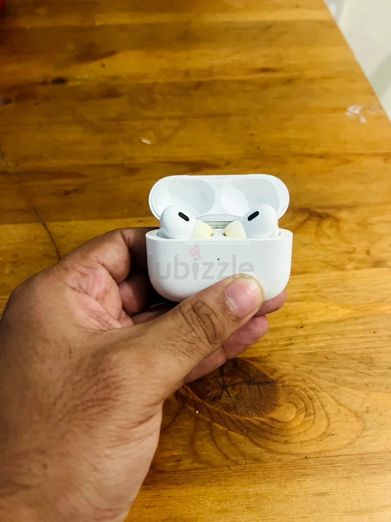 Apple AirPods 2nd Generation – Excellent Condition.63179380693506113