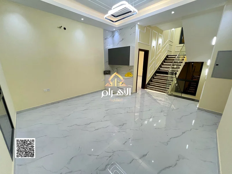 Directly from the owner, including registration fees, with bank facilities, freehold for life and for all nationalities63902225259395114
