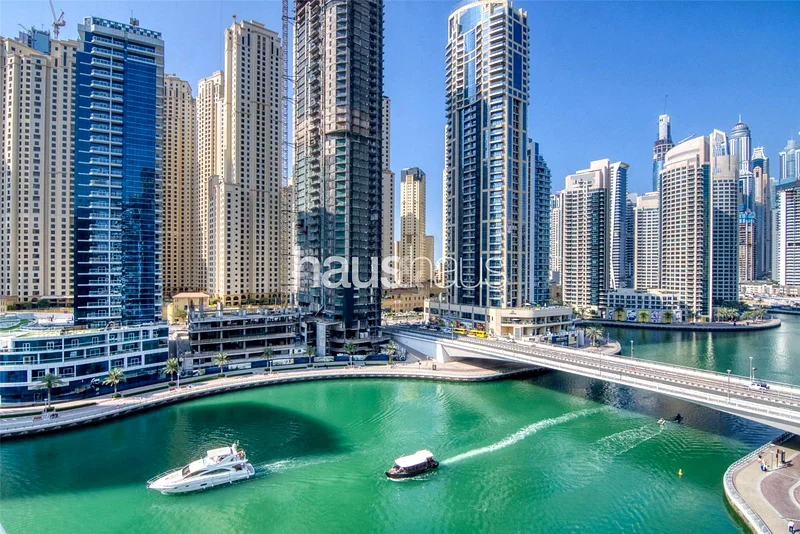 شاغرة | إطلالة كاملة على المارينا | مميزة63774130856577110