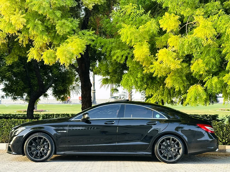 Mercedes Benz CLS 63s AMG FREE ACCIDENT ORIGINAL COLOR VERY GOOD CONDITION63164769299585112