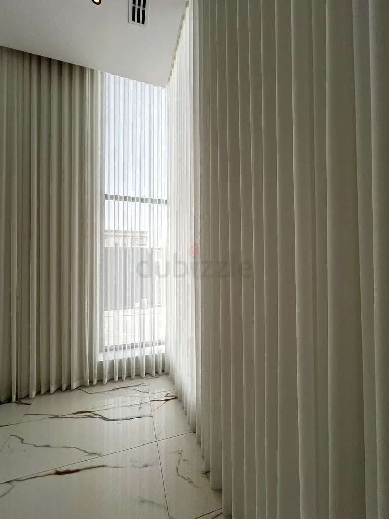 Curtain with installation63222844321153111