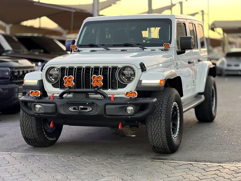 جيب رانجلر ساهارا موديل 2019 خليجي فل أوبشن، بحالة ممتازة، صبغ الوكالة، حالة الوكالة63172653549313114