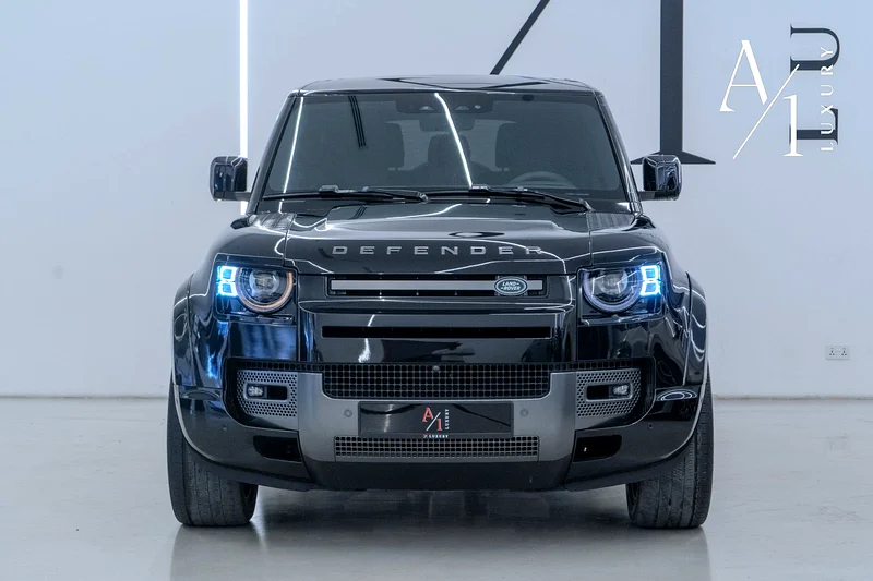 2023 Land Rover Defender 90 P525 V8 Edition, Warranty, Service History, Excellent Condition63233101958273111