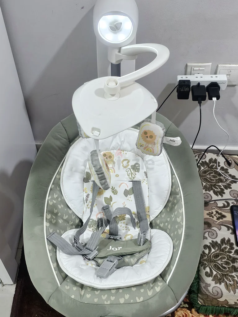 أرجوحة كهربائية جويا للرضع بحالة جيدة63205363354241114