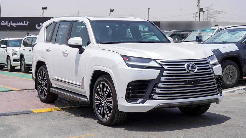 لكزس LX600 موديل السيغنتشر 2025 بدون نظام مارك ليفينسون الأبيض/الأحمر63149581140354112