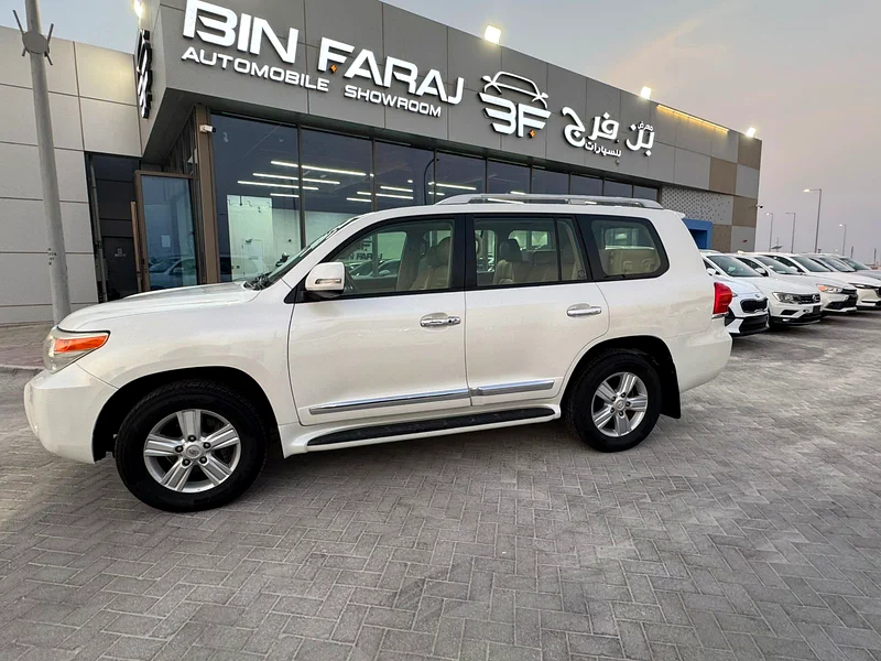 Toyota Land Cruiser Station GXR V863141173297793111