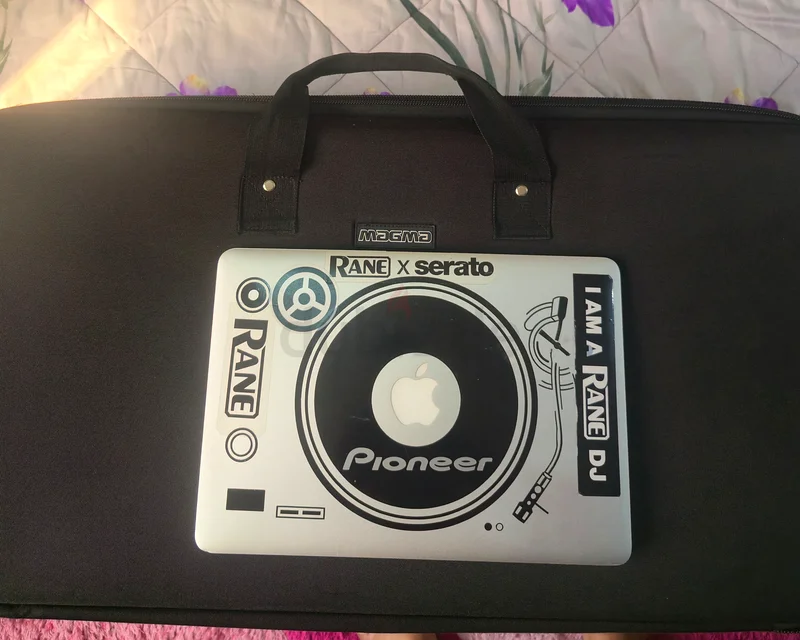 Pioneer DDJ 1000SRT Controller with Free Magma Carry Case63261272715905114