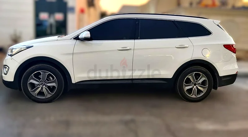 Hyundai Grand Santa Fe 201563137332807042112