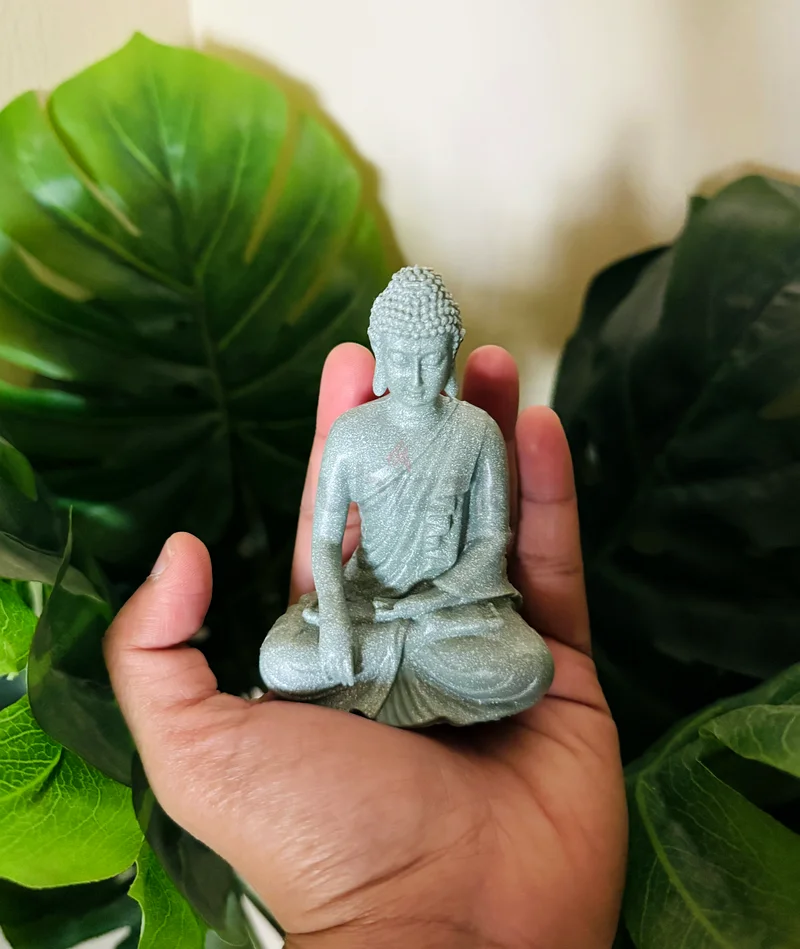 Serene Buddha Statue for Collectors63222338247554110