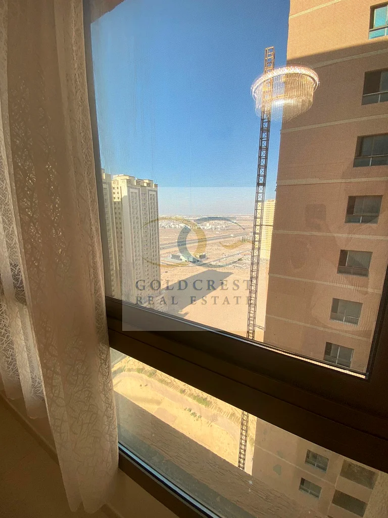 شقة حديثة مكونة من غرفة نوم واحدة ومفروشة بالكامل مع مطبخ مغلق، وتشمل مواقف للسيارات - حياة فسيحة بأسلوب عصري!63170847307907111