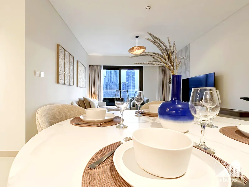 BURJ CROWN MODERN 2 BHK with Balcony ALL BILLS Inc. + FREE Parking & Wifi63833112509058112