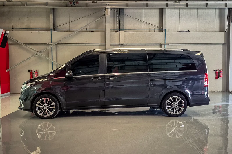 1900 درهم شهريًا | مرسيدس بنز V-Class V 250 من طراز 2021 | مواصفات خليجية | المرجع #33412963165227265794114