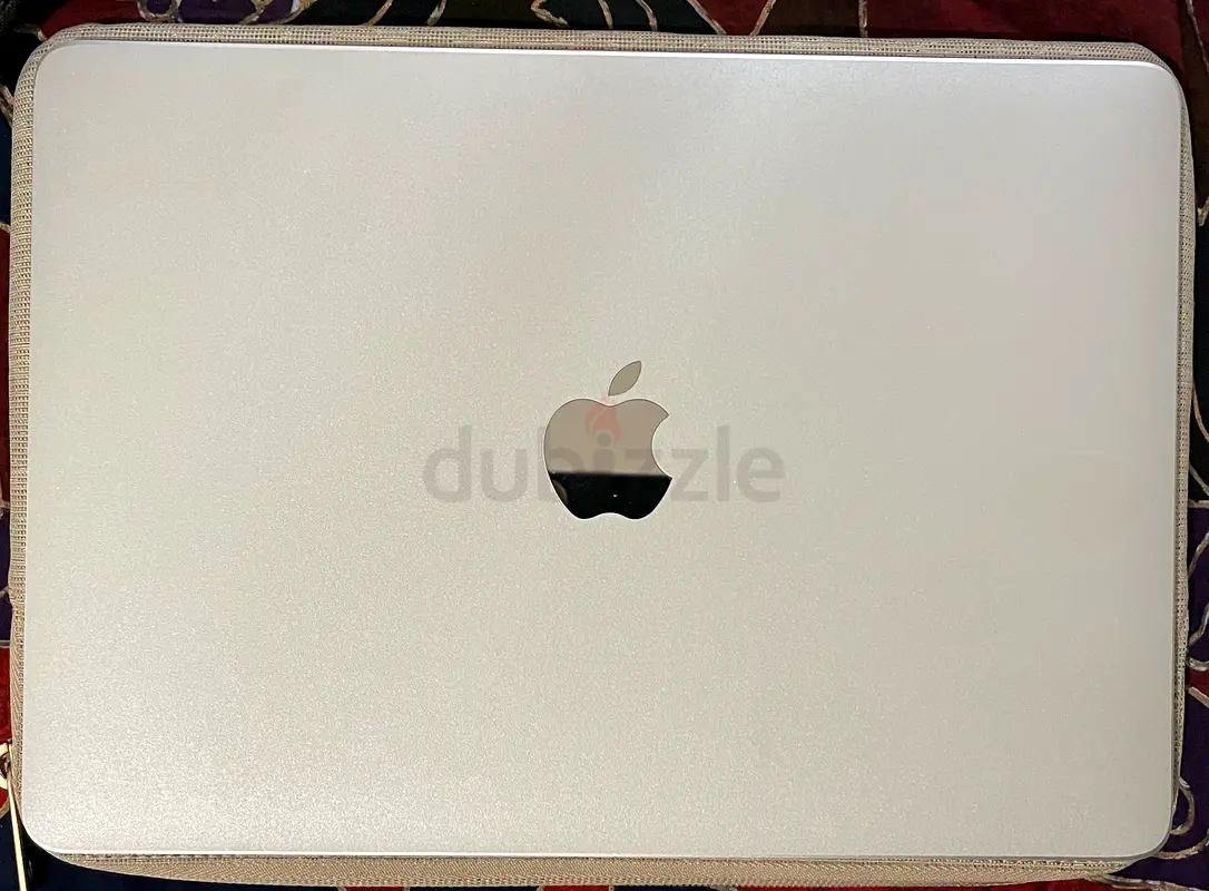 Sleek Apple MacBook 12 - Perfect for Work  Play!63256077521795112