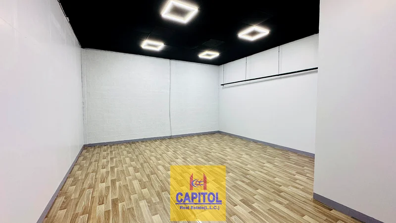 300 sqft Heavy Activity Warehouse Available For Rent.62935673252225112