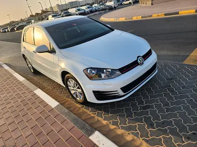 GOLF 2016 VERY CLEAN IN SIDE AND OUT SIDE 100%