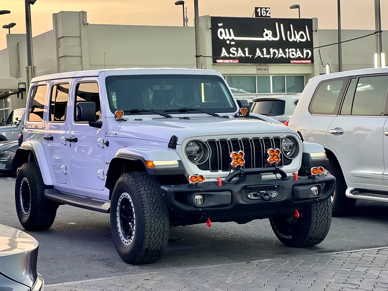 جيب رانجلر ساهارا موديل 2019 خليجي فل أوبشن، بحالة ممتازة، صبغ الوكالة، حالة الوكالة63172653549313112