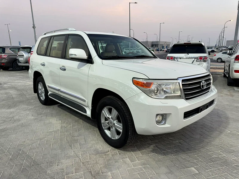 Toyota Land Cruiser Station GXR V863141173297793114