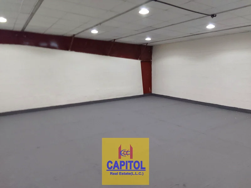 725 sqft  Specious Storage warehouse available for rent  Ground Floor Best Rental  price  \\ Clean63167562708354113