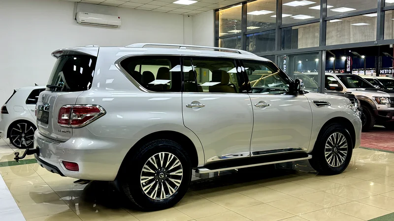 نيسان باترول 2019 V6 بلاتينوم، مالك أول، خيار كامل63177100597123113