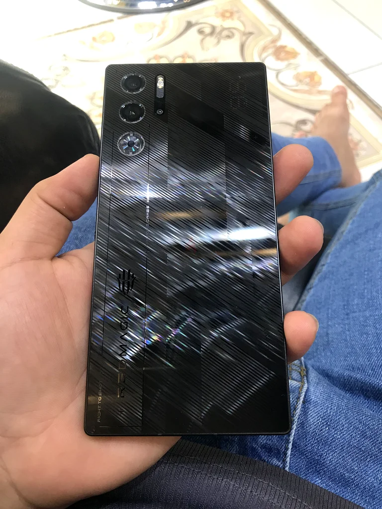 بصندوق كأنه جديد63183248360834111