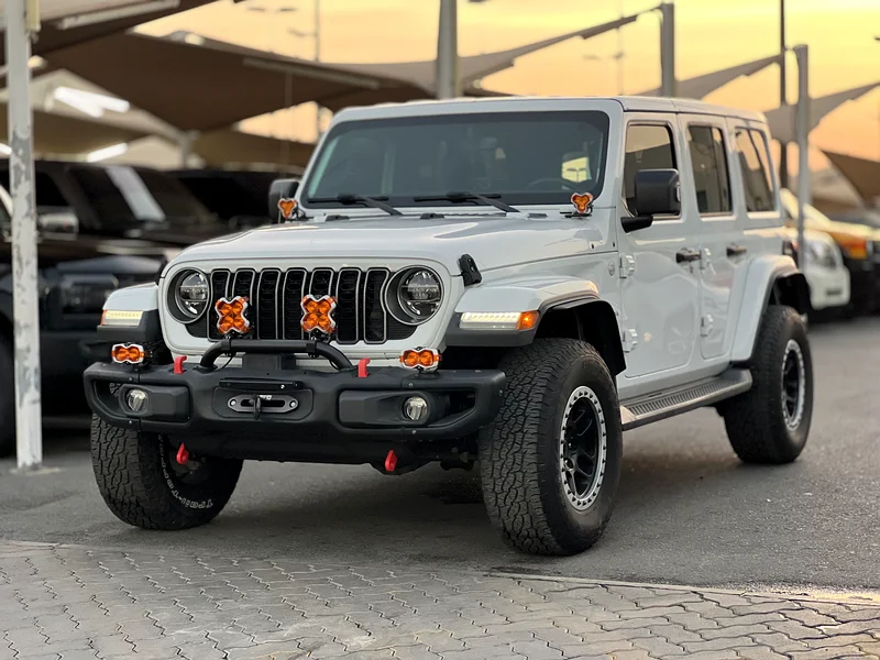 جيب رانجلر ساهارا موديل 2019 خليجي فل أوبشن، بحالة ممتازة، صبغ الوكالة، حالة الوكالة63172653549313113