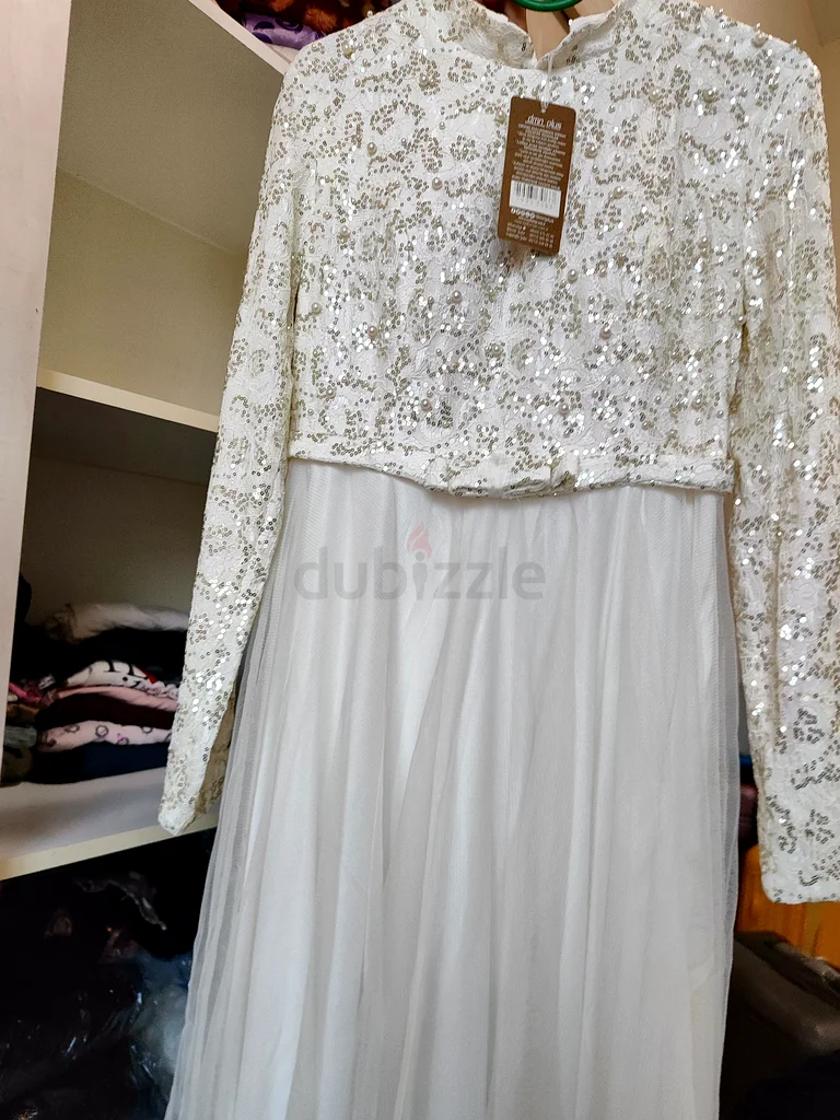 مجموعه مميزه من فساتين السهره التركي قماش ىافي فقط 250 درهم لم تستعمل ابدا63171318990339114