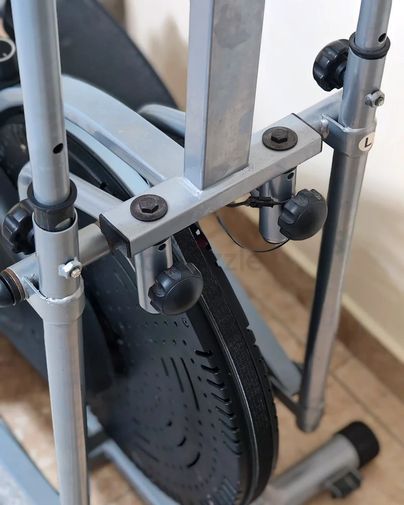 Get Fit with This Elliptical Machine - Sky Land!63241128081155114