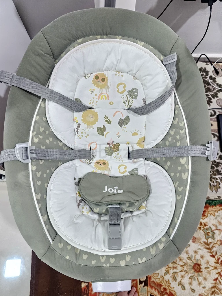 أرجوحة كهربائية جويا للرضع بحالة جيدة63205363354241113