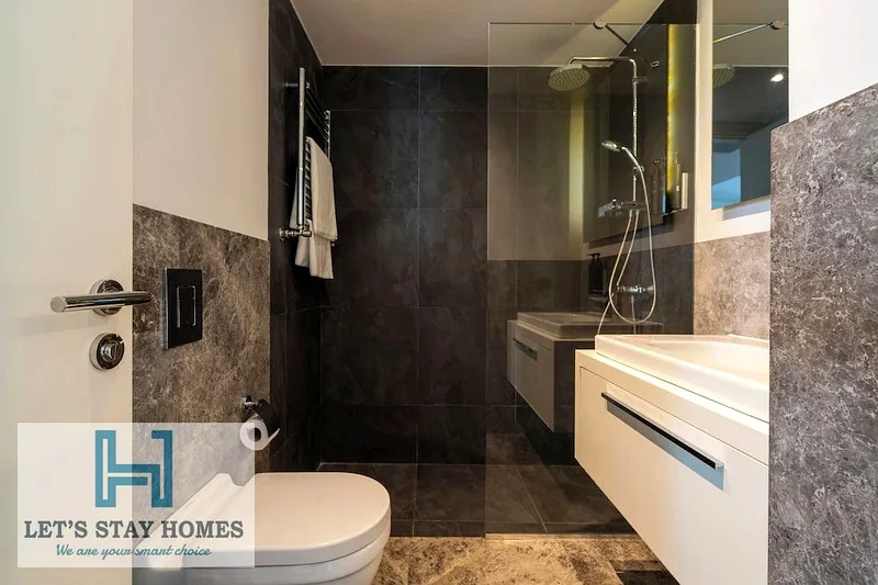 Style Meets Value | Near Metro | Free Parking | Pool + Gym | Always Secure63169454680834113