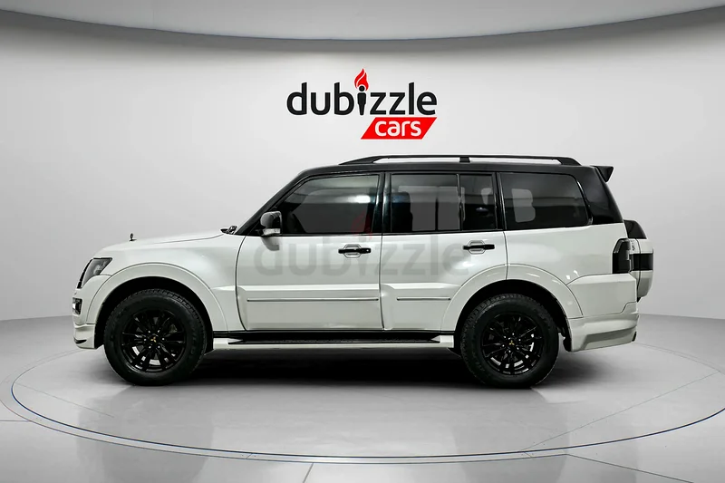 AED 1351/month | 2020 Mitsubishi Pajero Signature Edition | GCC Specs | Ref#33311863231636954883114