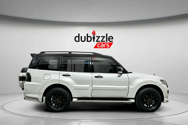 AED 1351/month | 2020 Mitsubishi Pajero Signature Edition | GCC Specs | Ref#33311863231636954883113