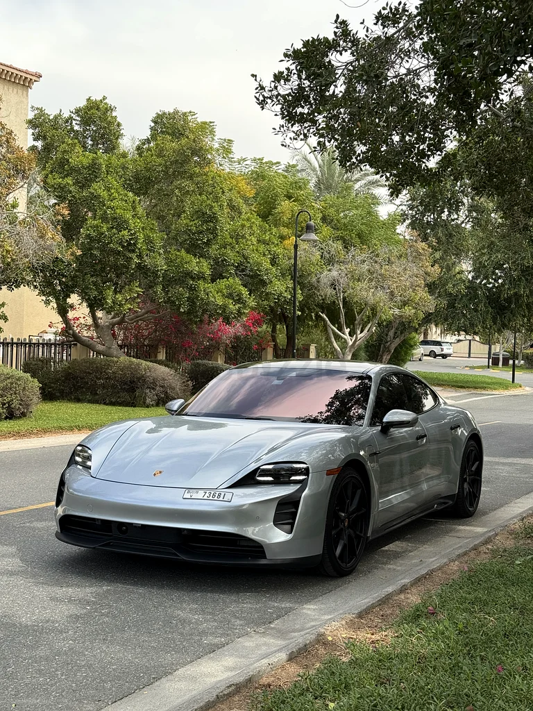 Porsche Taycan GTS. DIRECT FROM OWNER63150479039105111