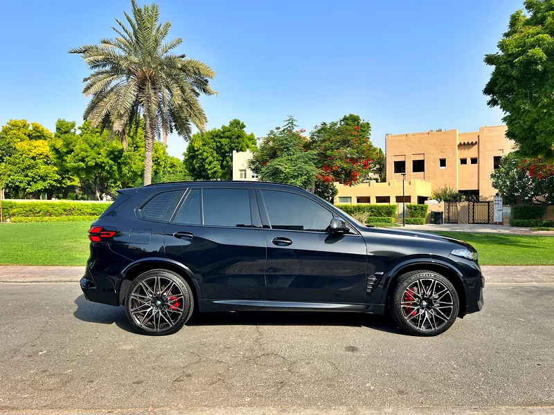 2025 GCC BMW X5M - 5 YEARS WARRANTY / SERVICE63159711415937111