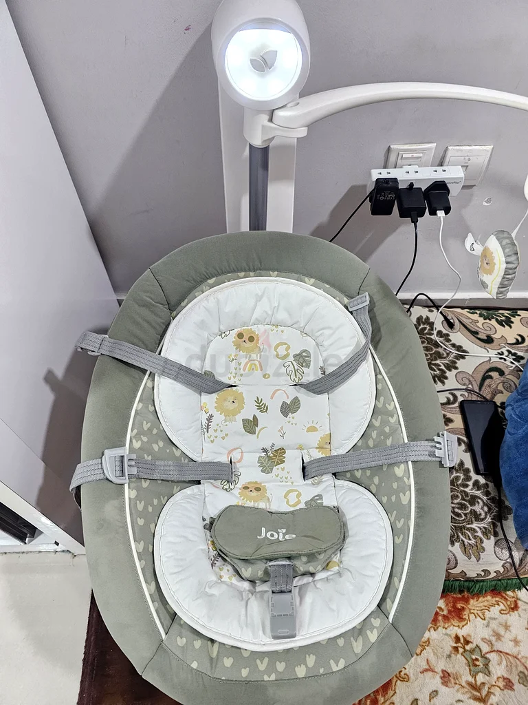 أرجوحة كهربائية جويا للرضع بحالة جيدة63205363354241111