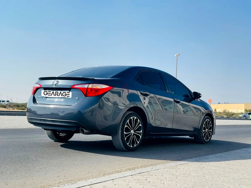 Toyota corolla for urgent sale, reason for sale move to xuv, new tyre, zero complaint ,buy and drive63165223414785111