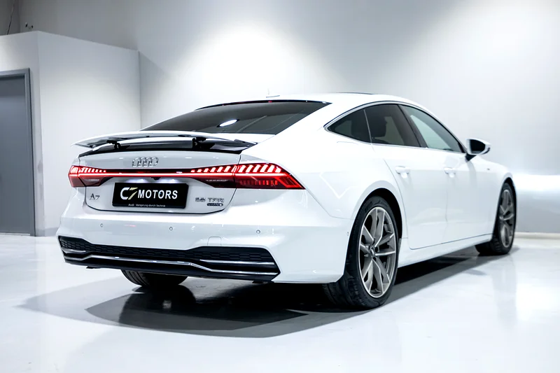 AUDI A7 55 TFSI S-Line Full Option63225313729410111