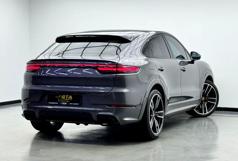 2022 Porsche Cayenne GTS Coupe, Warranty, Full Porsche Service History, Low Km, GCC63168969063810113