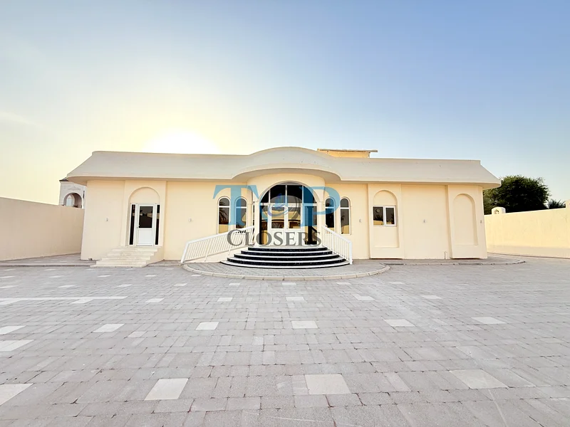 مساحة أرضية كبيرة | غرفة السائق | مدخل خاص63171303260675112