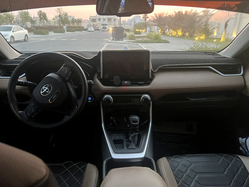 Personal Used RAV4 2019 mint condition63146741243906114